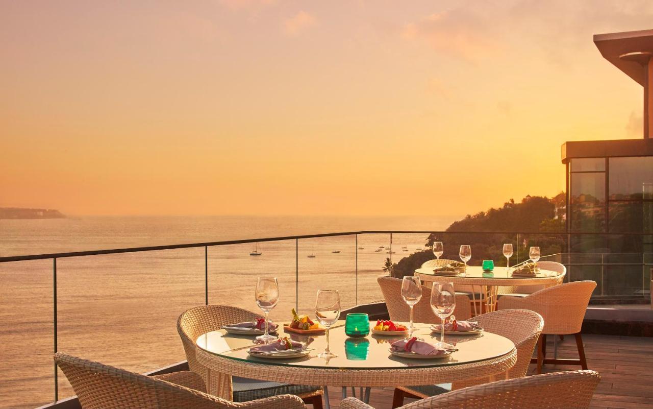 Taj Cidade De Goa Horizon, Goa Panaji Ngoại thất bức ảnh Sunset at the hotel