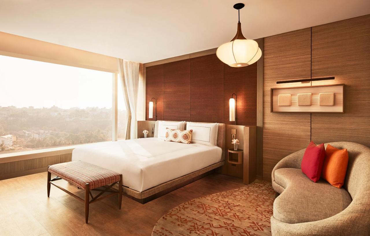 Taj Cidade De Goa Horizon, Goa Panaji Ngoại thất bức ảnh A bedroom at the Taj Mahal Palace