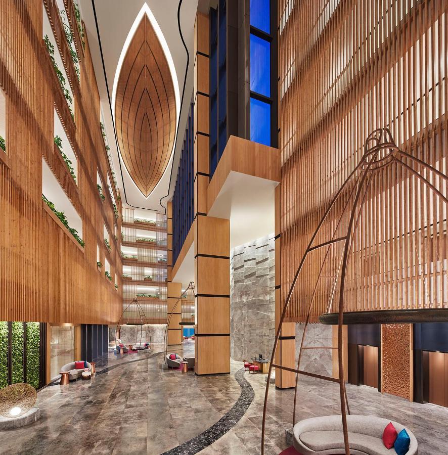 Taj Cidade De Goa Horizon, Goa Panaji Ngoại thất bức ảnh The hotel's atrium